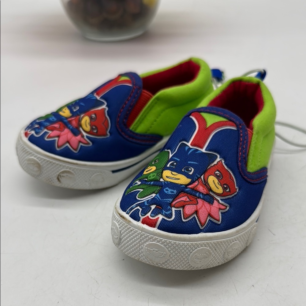 PJ Masks NWT Vibrant Kids Slip-On Sneakers - Blue and Green KS8950
